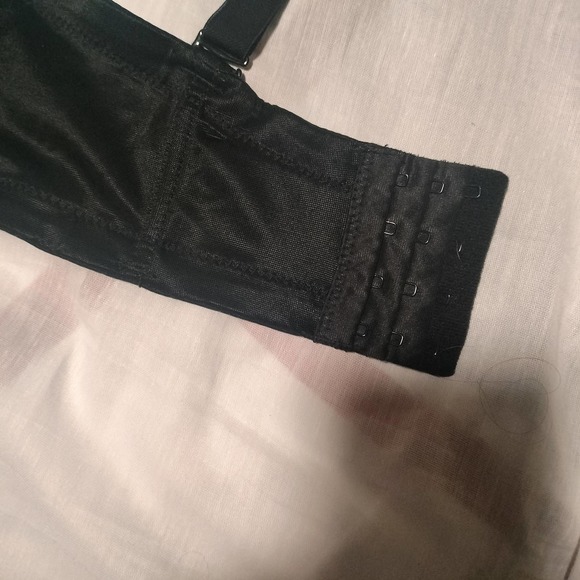 Amazon Essentials Bra Womens Size 38D Classic T-Shirt Bra Nude Underwire - Picture 5 of 5